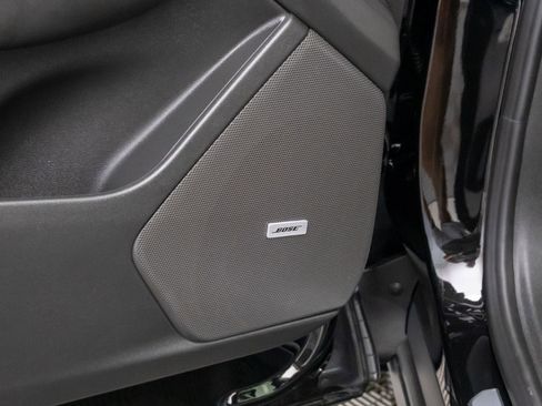 New 2025 Cadillac XT6 Premium Luxury image 13