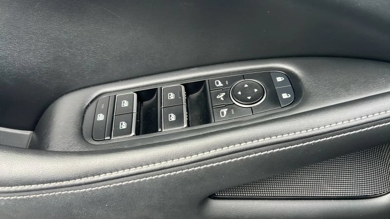 Used 2023 INFINITI QX60 Luxe AWD/4WD image 15