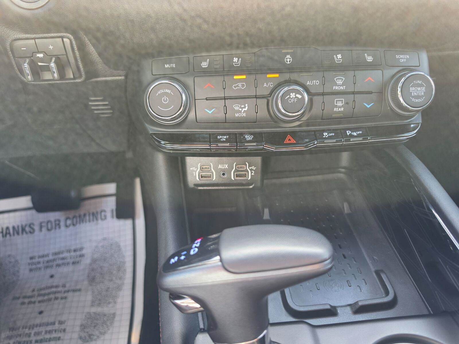 Used 2026 Dodge Durango GT AWD/4WD image 9