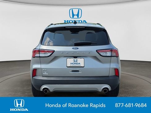 Used 2022 Ford Escape SE w/ Convenience Package FWD image 4