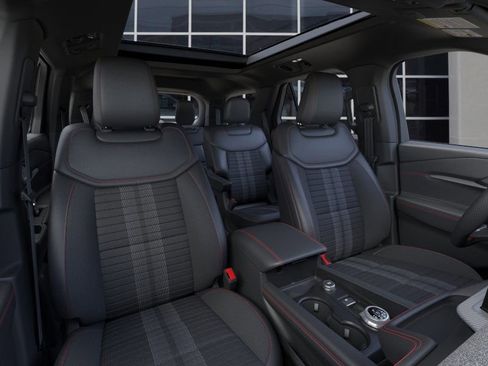 New 2026 Ford Explorer ST-Line w/ ST-Line Street Pack image 10