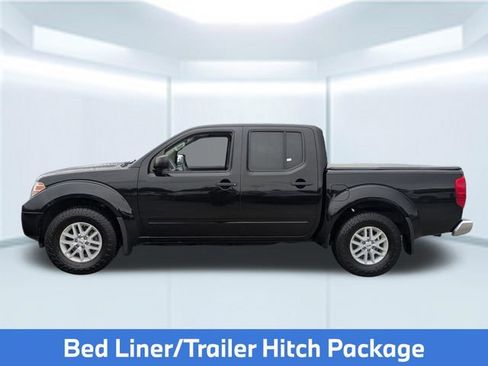 Used 2019 Nissan Frontier SV RWD image 2