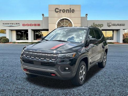 Used 2022 Jeep Compass Trailhawk w/ Trailhawk Elite Group AWD/4WD image 7
