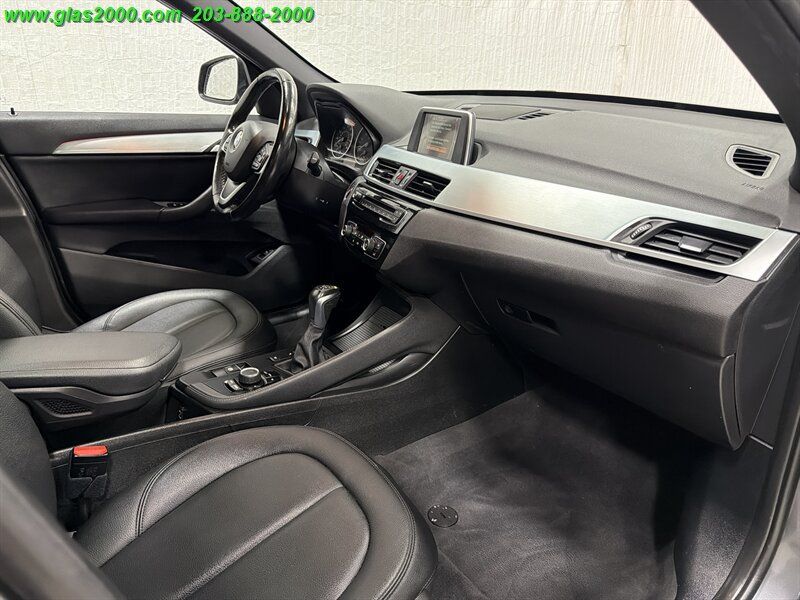 Used 2017 BMW X1 xDrive28i AWD/4WD image 5