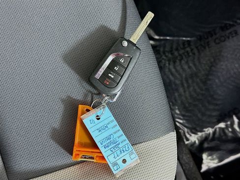 Used 2023 Toyota Corolla LE image 35