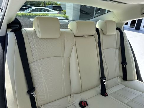 Used 2022 Lexus ES 350 Ultra Luxury FWD image 47