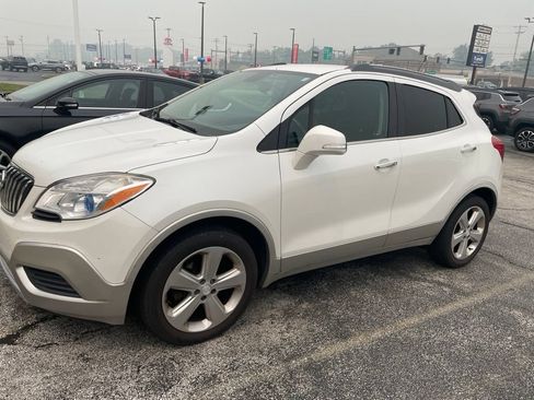 Used 2016 Buick Encore FWD image 3