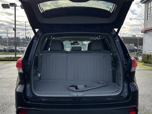 Certified 2018 Toyota Highlander XLE image 27