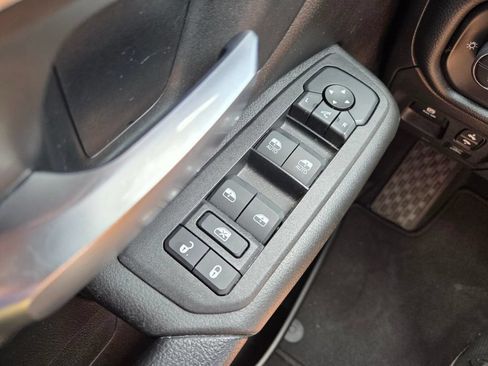 Used 2025 RAM 1500 Big Horn AWD/4WD image 23