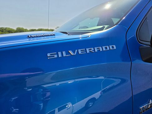 Used 2025 Chevrolet Silverado 1500 LT w/ Texas Edition Plus RWD image 15