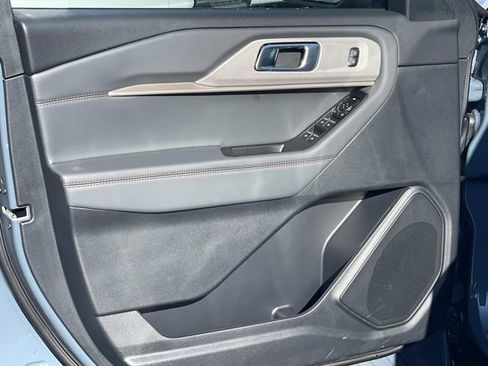 New 2026 Ford Explorer Active image 17