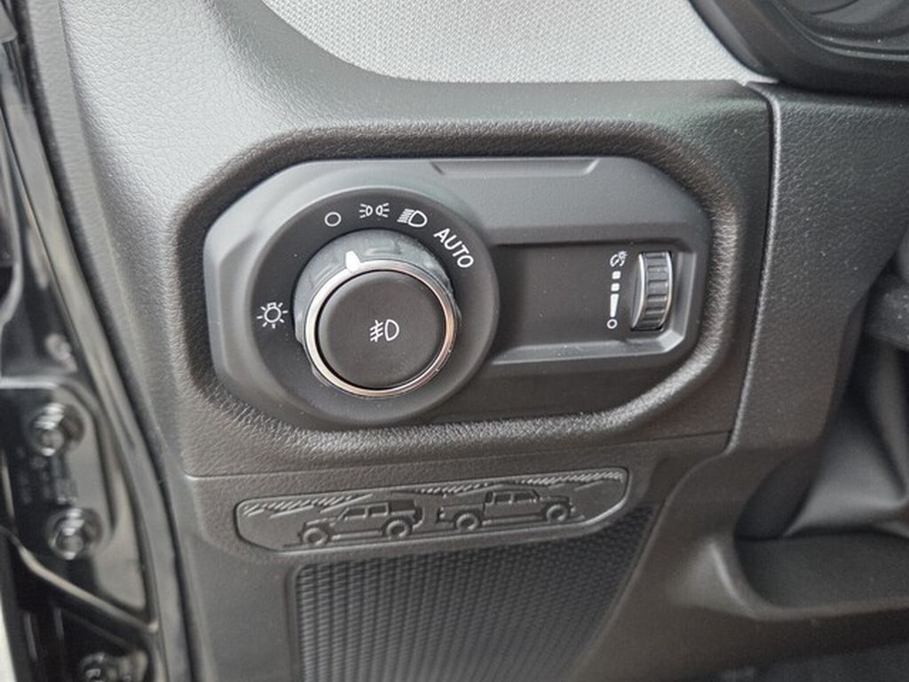 Used 2026 Jeep Wrangler Sport AWD/4WD image 28