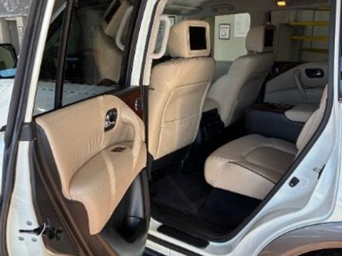 Used 2018 Nissan Armada Platinum w/ Captain Seat Package RWD image 32
