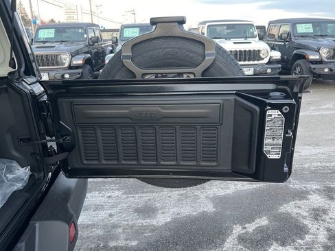 New 2026 Jeep Wrangler Sahara image 18