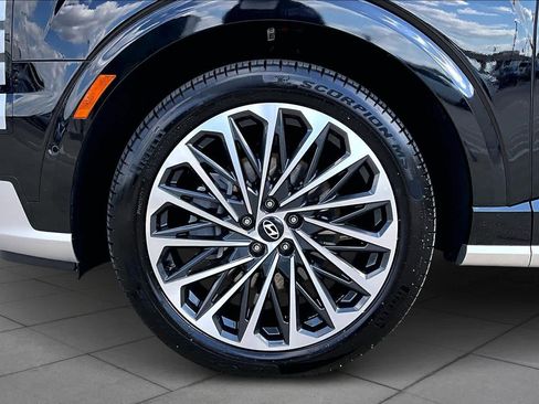 Used 2026 Hyundai Palisade Calligraphy image 10