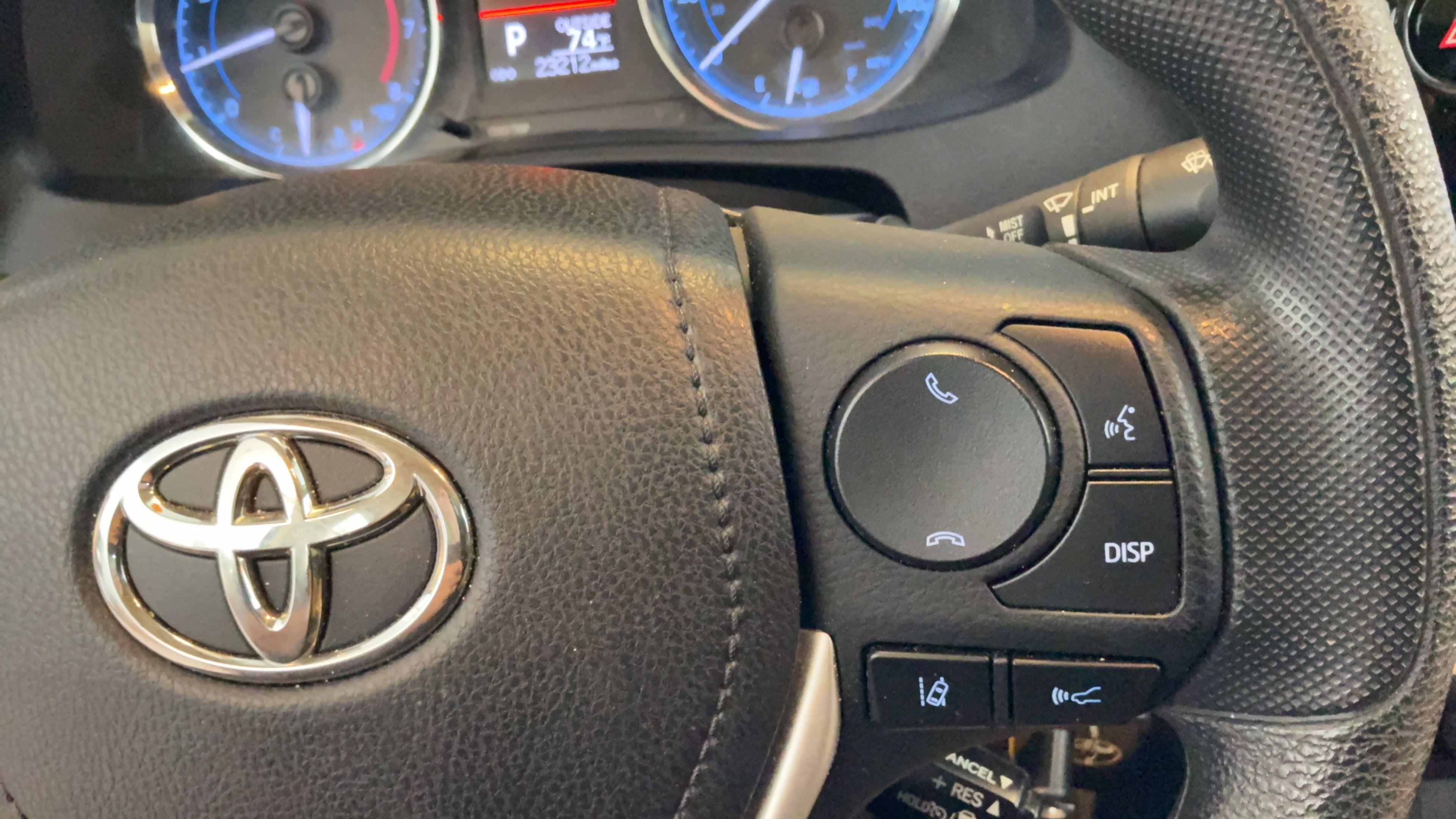 Used 2019 Toyota Corolla LE FWD image 17