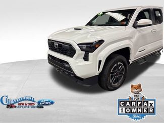 Used 2024 Toyota Tacoma TRD Sport video 2