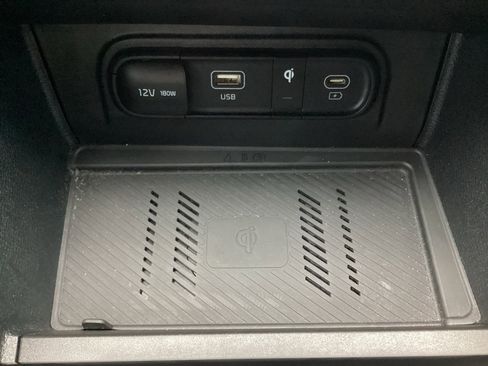 Used 2025 Kia Sportage EX image 24