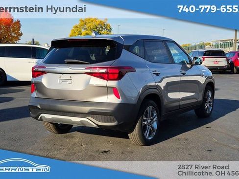 Used 2023 Kia Seltos LX image 29