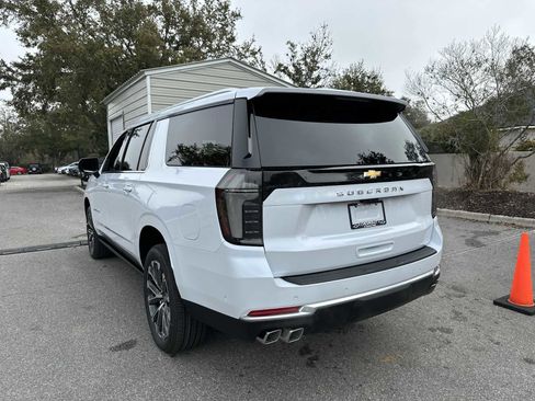 New 2026 Chevrolet Suburban High Country RWD image 4