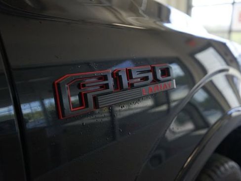 Used 2019 Ford F150 Lariat w/ Equipment Group 502A Luxury AWD/4WD image 15