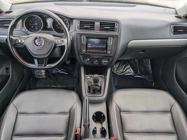 Used 2017 Volkswagen Jetta SE FWD image 14