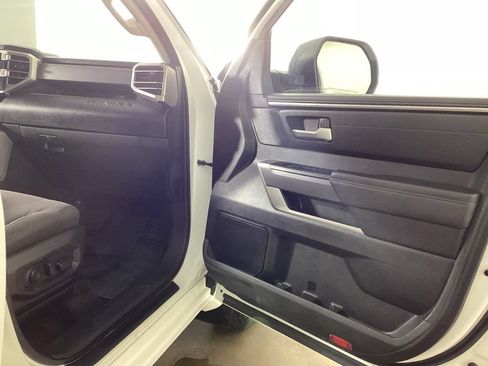 Used 2022 Toyota Tundra SR5 AWD/4WD image 24