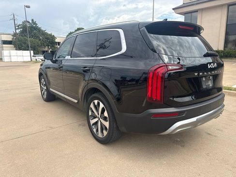 Used 2022 Kia Telluride EX w/ EX Premium Package FWD image 13