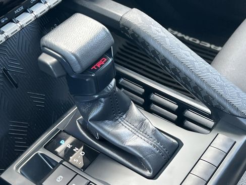 Used 2024 Toyota Tacoma TRD Sport image 17