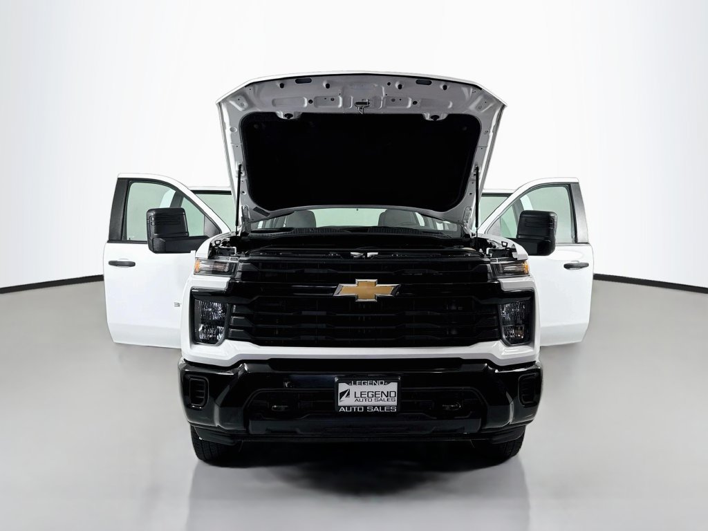 Used 2024 Chevrolet Silverado 3500 W/T AWD/4WD image 16