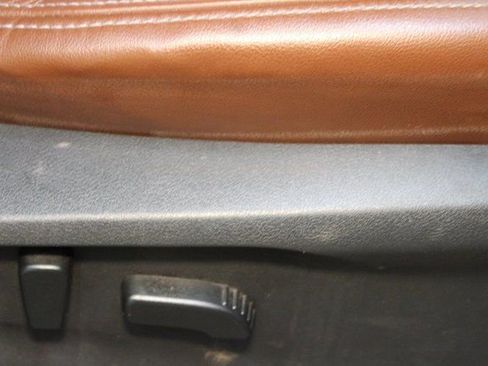 Used 2019 Subaru Ascent Touring image 10