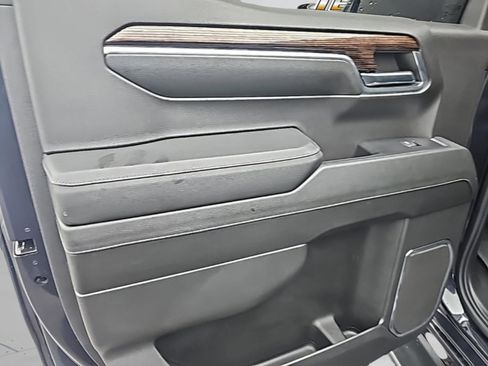 Used 2024 GMC Sierra 1500 Elevation image 29