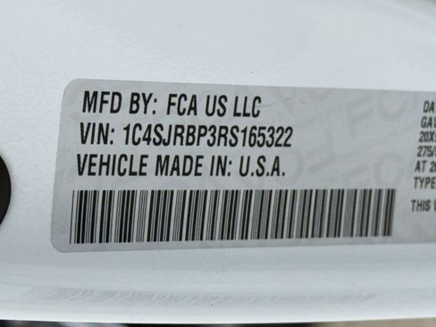 Used 2024 Jeep Wagoneer L Series II w/ Flexible Seating Group RWD image 25