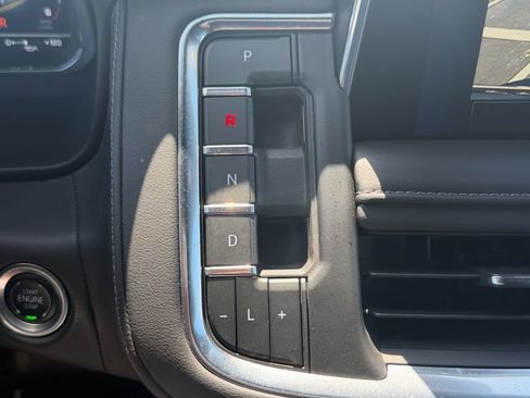 Certified 2024 Chevrolet Suburban LT AWD/4WD image 29