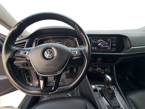 Used 2019 Volkswagen Jetta SE FWD image 25