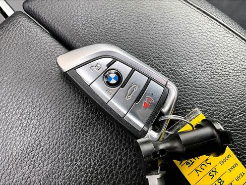 Used 2018 BMW X5 xDrive40e image 14