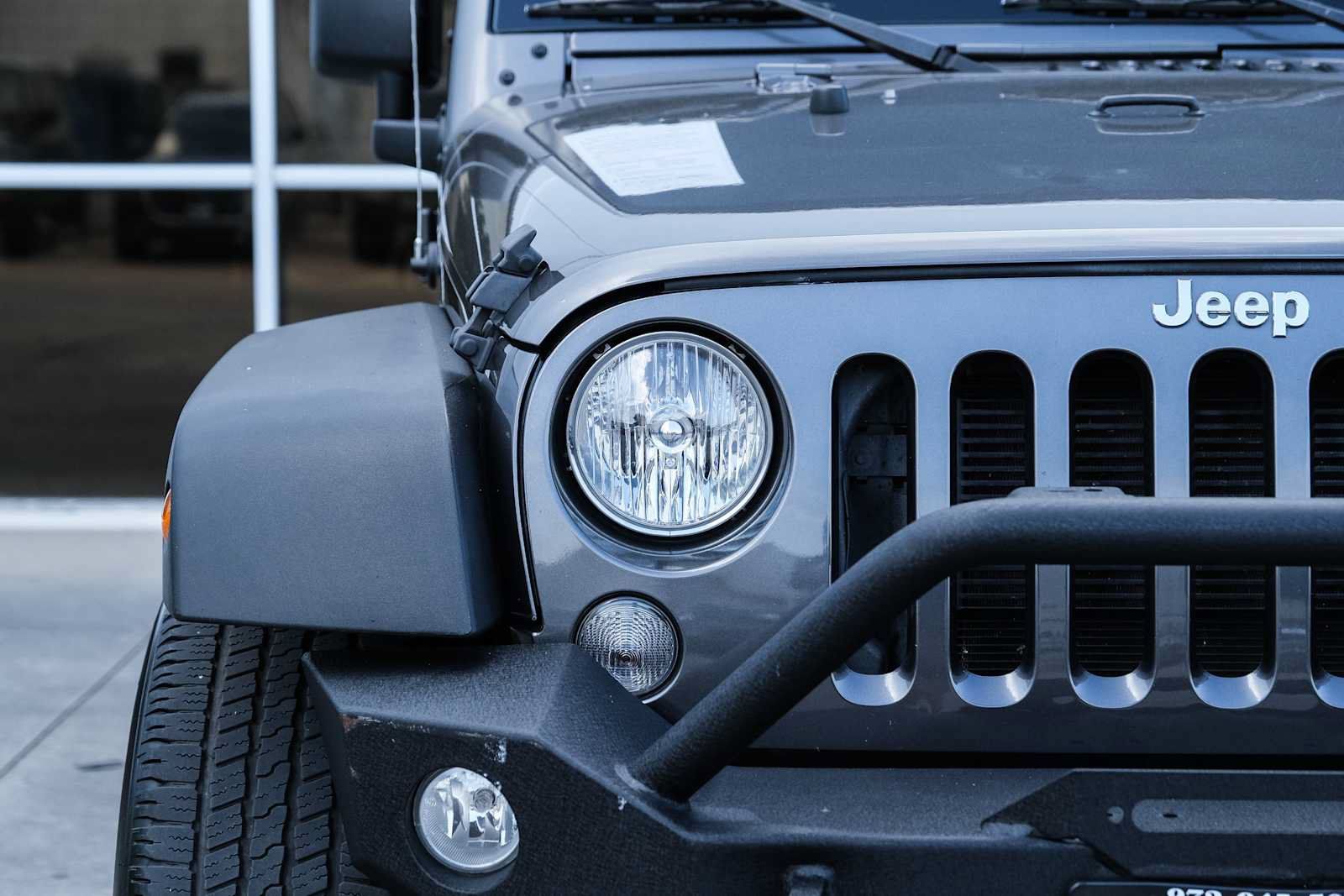 Used 2018 Jeep Wrangler Unlimited Sport S AWD/4WD image 6