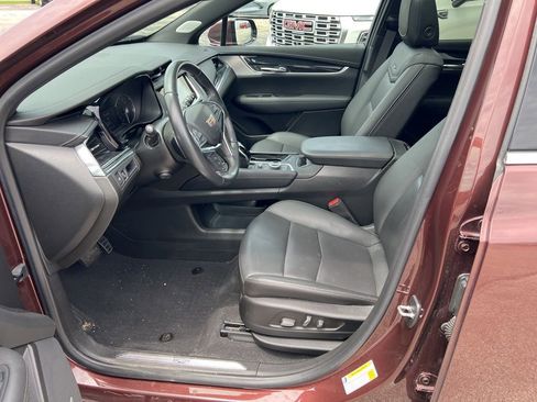 Certified 2022 Cadillac XT5 Premium Luxury AWD/4WD image 6