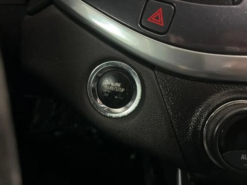 Used 2018 Chevrolet Impala LT FWD image 15