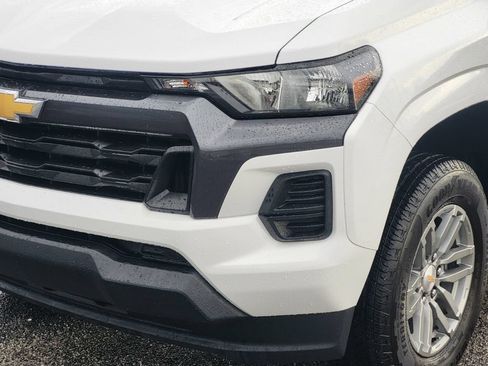 Used 2024 Chevrolet Colorado LT RWD image 8