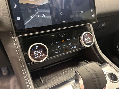 New 2026 Jaguar F-PACE R-Dynamic S AWD/4WD image 16
