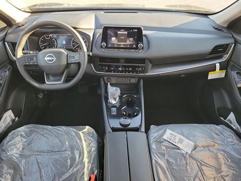 New 2026 Nissan Rogue SV AWD/4WD image 13