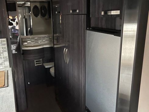 Used 2017 Mercedes-Benz Sprinter 3500 image 20