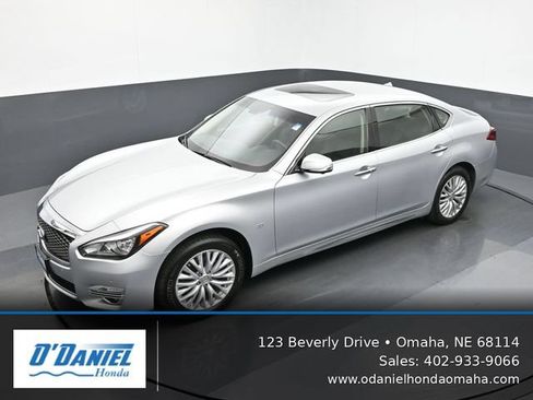 Used 2015 INFINITI Q70 L 3.7 w/ Deluxe Touring Package AWD/4WD image 16