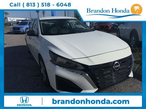 Used 2024 Nissan Altima 2.5 S image 1