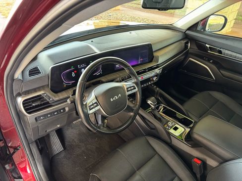 Used 2023 Kia Telluride EX image 10
