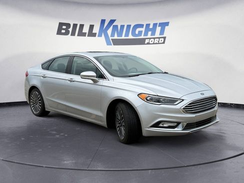 Used 2017 Ford Fusion Titanium FWD image 7