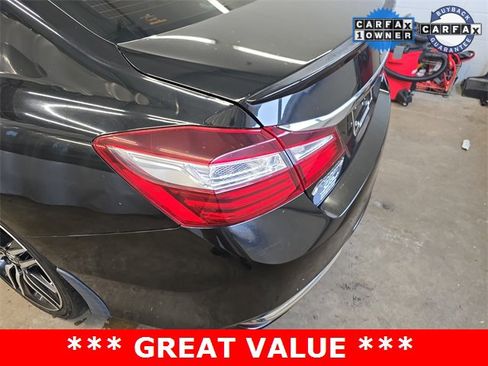 Used 2016 Honda Accord Sport image 23