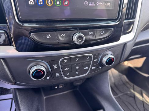 Used 2020 Chevrolet Traverse RS AWD/4WD image 39