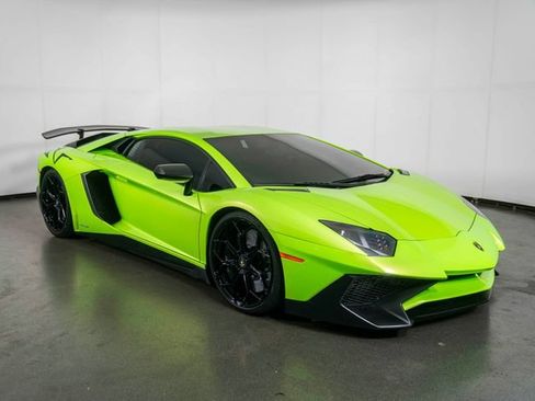 Used 2016 Lamborghini Aventador LP 750-4 Superveloce AWD/4WD image 1